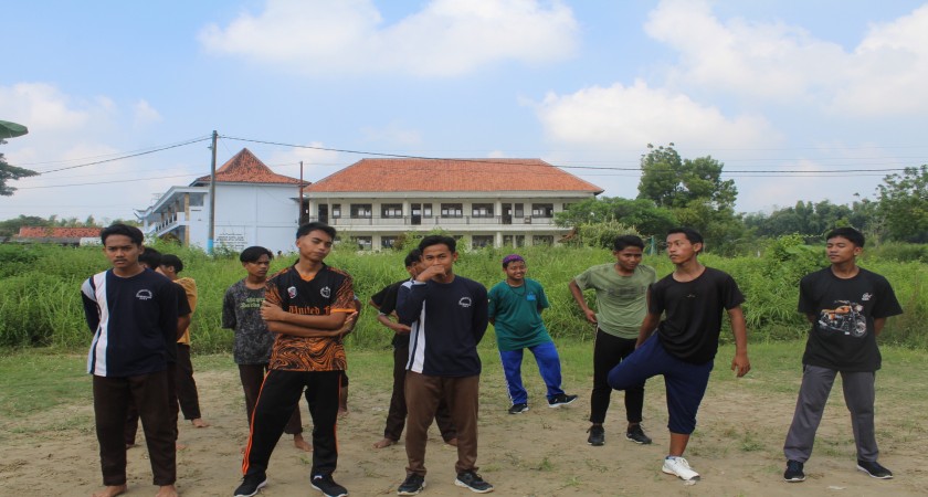 SPARING UNTUK PERSIAPAN LOMBA PORSENI (VOLI)