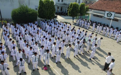 MEMPERINGATI HARI SUMPAH PEMUDA